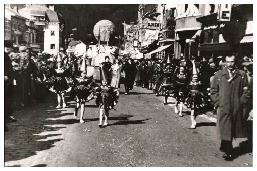 Photo du groupe des "Djoyeux Cooyatais" en 1958